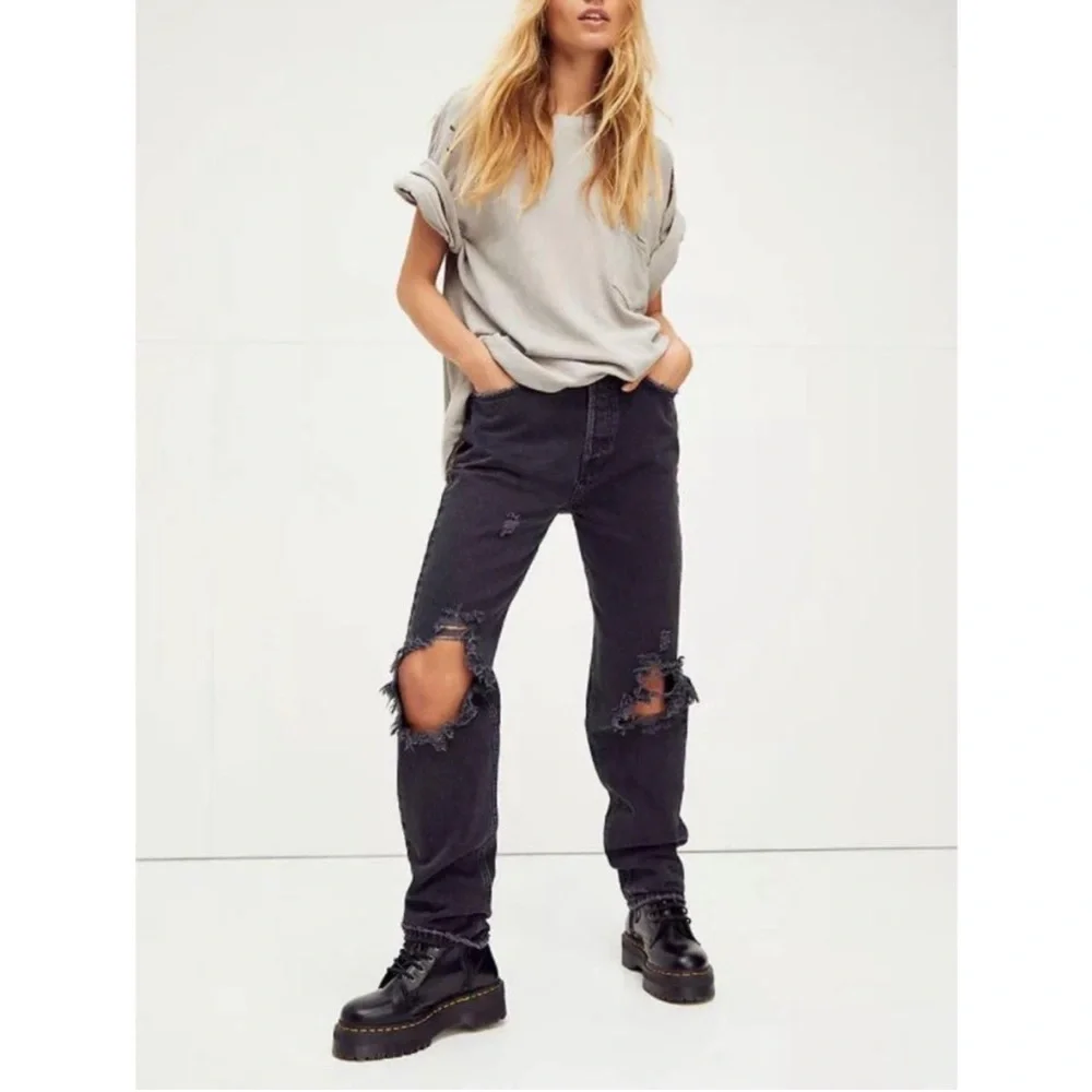 Free People Black High-Rise Distressed Jeans (Lasso)